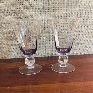 🌟HP🌟VTG 1970s 2 Lilac Ball and Claw Stemware Glasses
